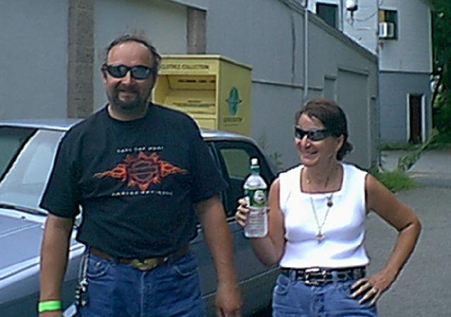 stevebarbara.jpg (44109 bytes)