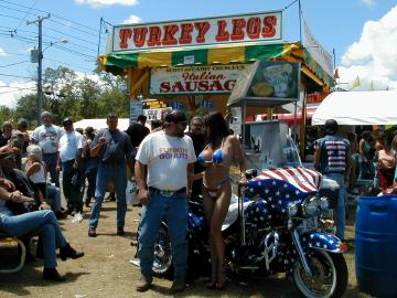 web_girl.jpg (30448 bytes)